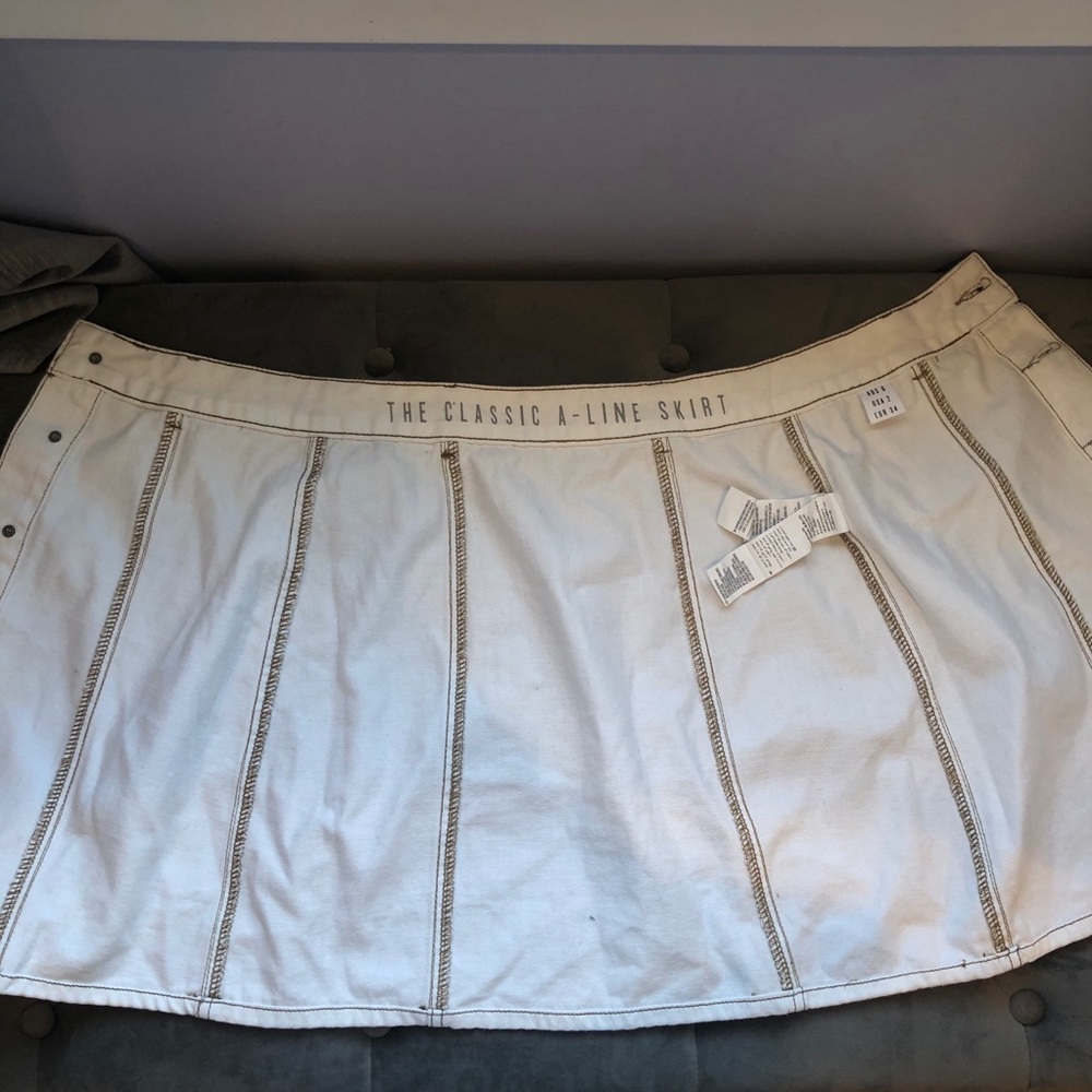 With Denim Mini-Skirt size 2 - Picture 4 of 7